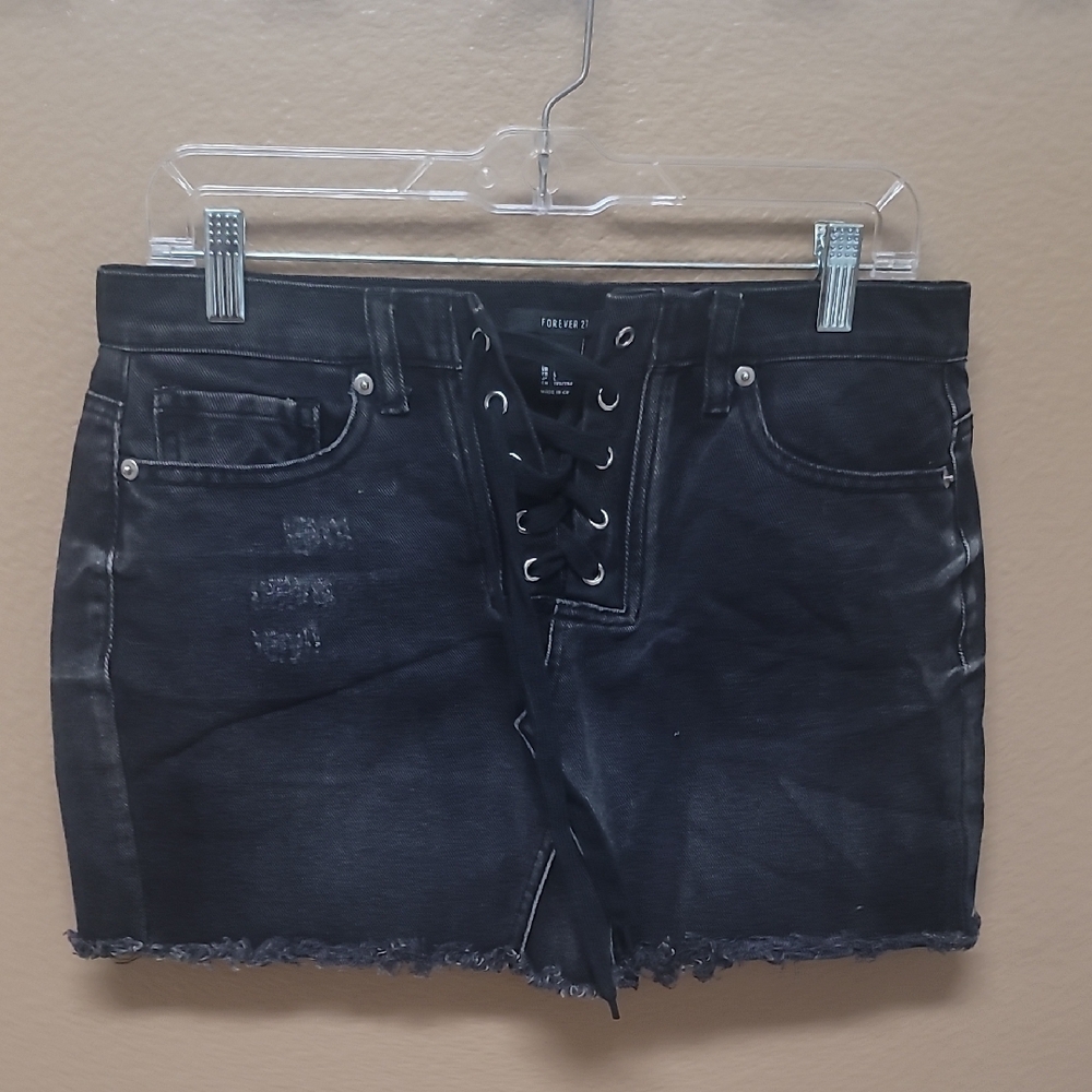 Forever 21 Lace-Up Mini Skirt 🖤
